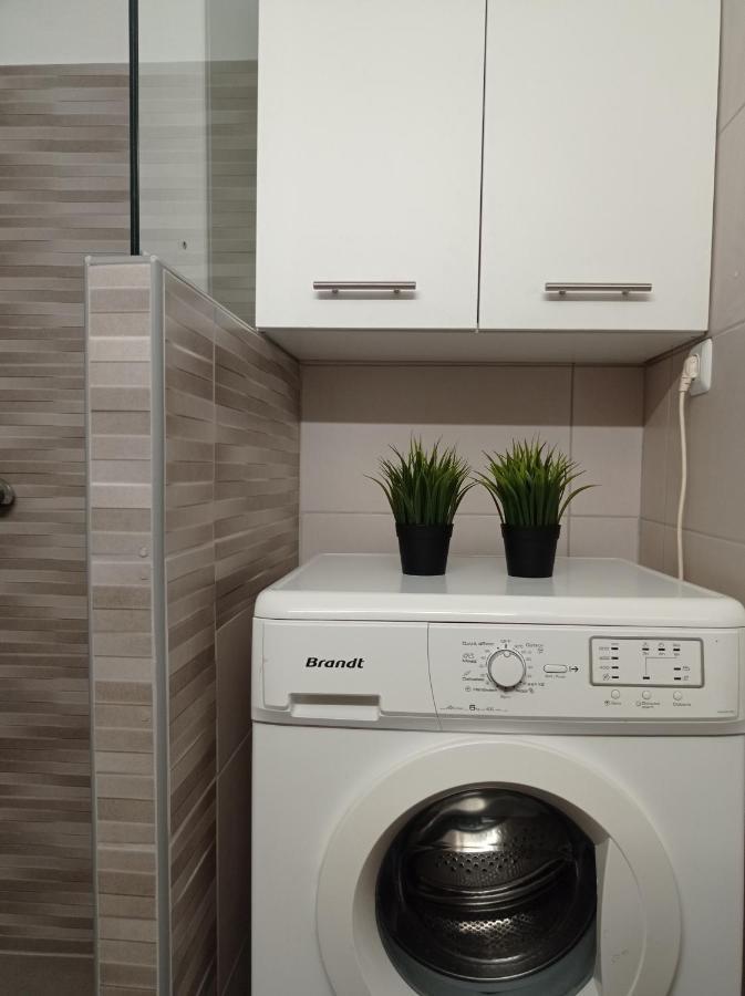 Central Town House 60M2**** Pireusz Kültér fotó