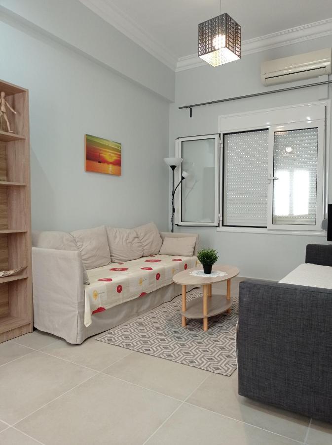 Central Town House 60M2**** Pireusz Kültér fotó